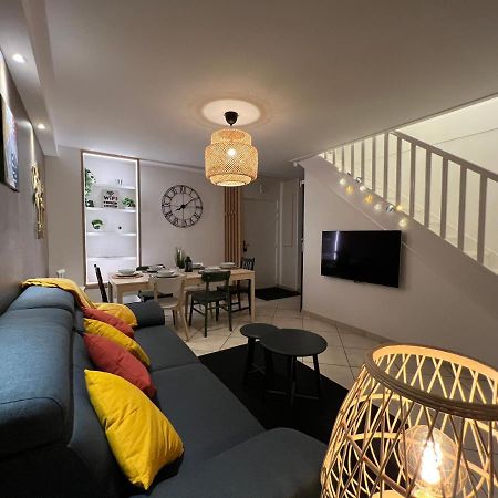 T3 Flat Moderne Sur 2 Etages Metro Parking Free Entrance Autonome Apartman Rouen Kültér fotó