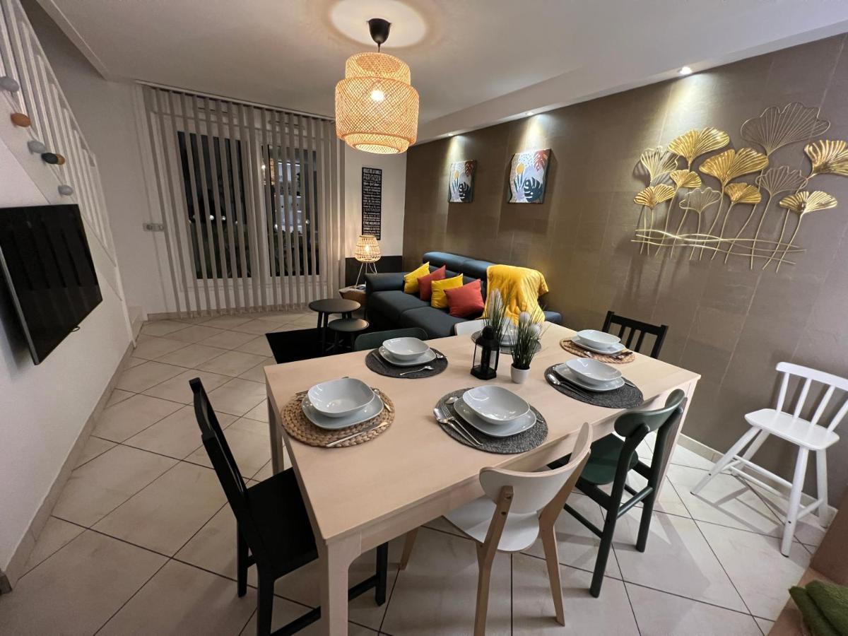 T3 Flat Moderne Sur 2 Etages Metro Parking Free Entrance Autonome Apartman Rouen Kültér fotó