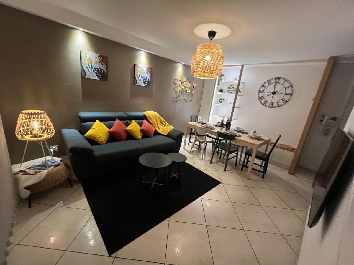 T3 Flat Moderne Sur 2 Etages Metro Parking Free Entrance Autonome Apartman Rouen Kültér fotó
