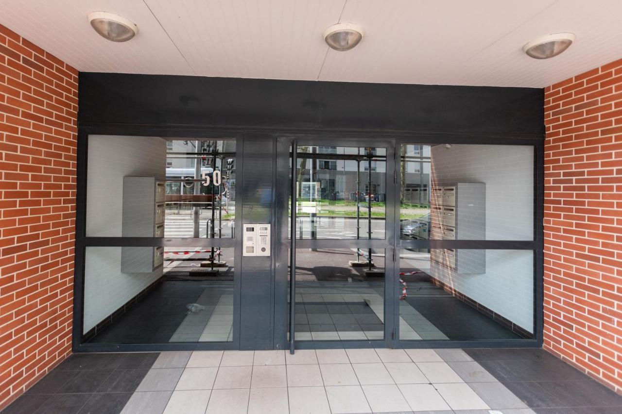 T3 Flat Moderne Sur 2 Etages Metro Parking Free Entrance Autonome Apartman Rouen Kültér fotó