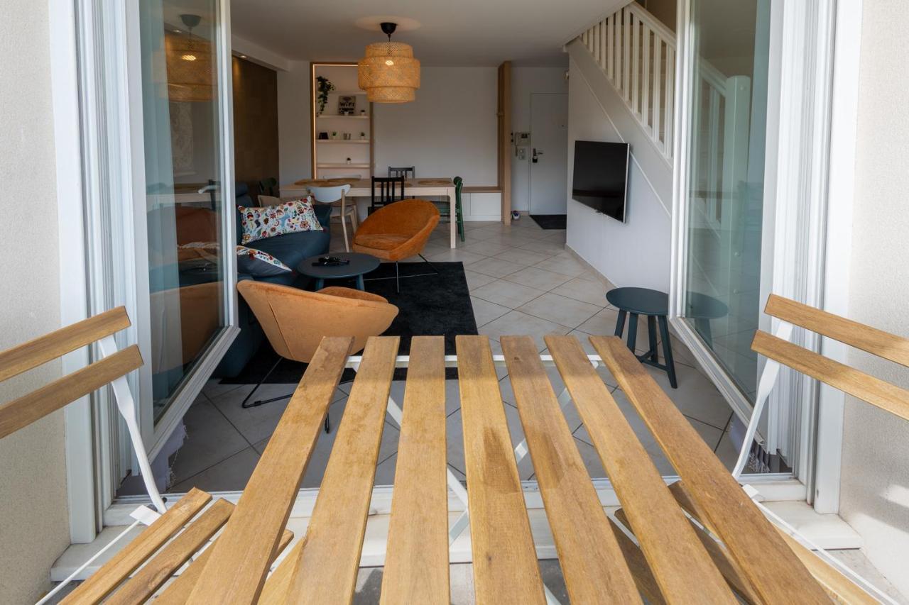 T3 Flat Moderne Sur 2 Etages Metro Parking Free Entrance Autonome Apartman Rouen Kültér fotó